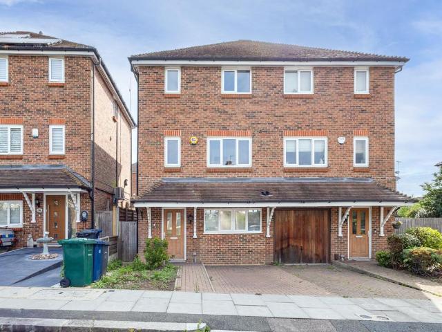House for sale in Greater London