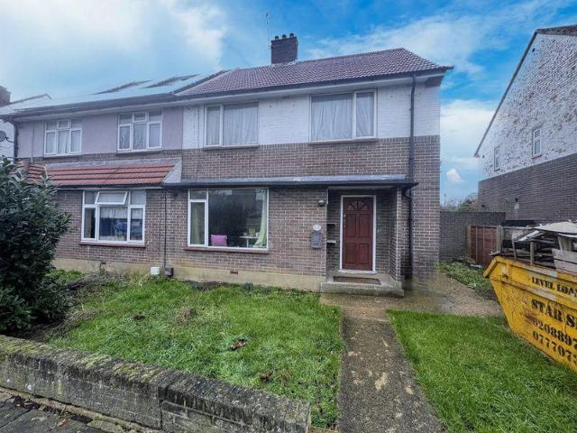 House for sale in London Borough of Ealing, Greater London