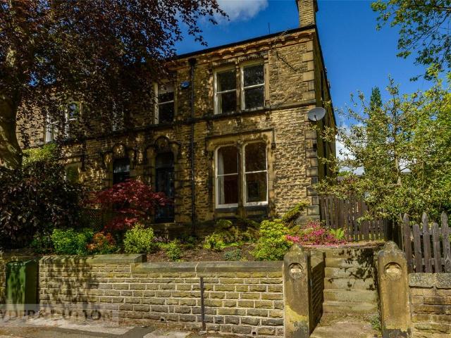 House for sale in Beaumont Park, Armitage Bridge