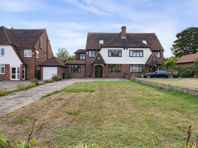 House for sale in Royal Borough of Greenwich, Greater London