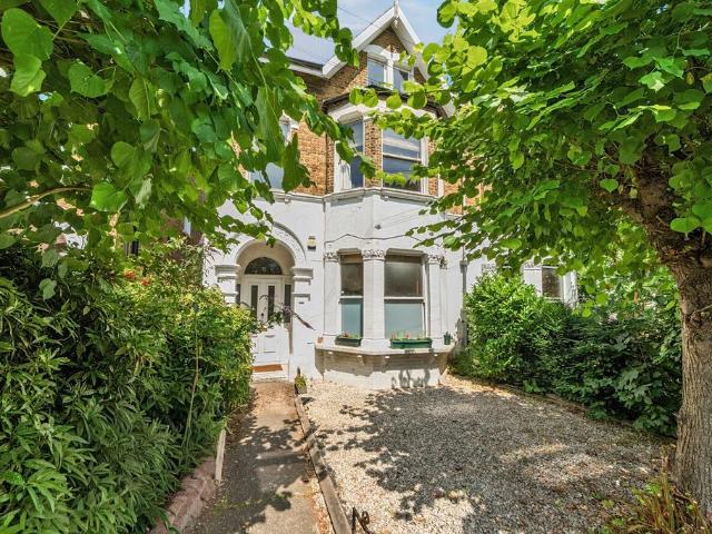 House for sale in London Borough of Lewisham, Brockley