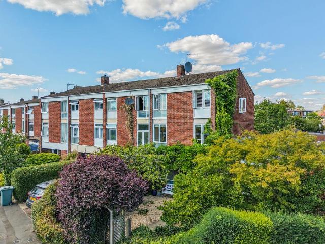 House for sale in The Slade, Oxfordshire