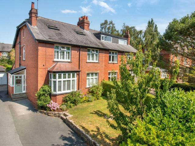 House for sale in Roundhay, West Yorkshire