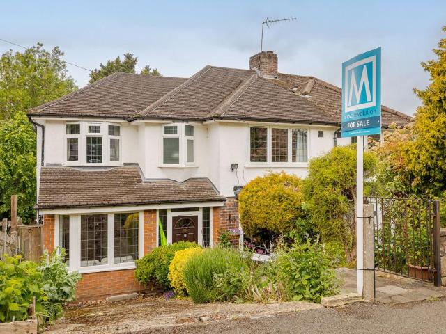 House for sale in London Borough of Croydon, Kenley