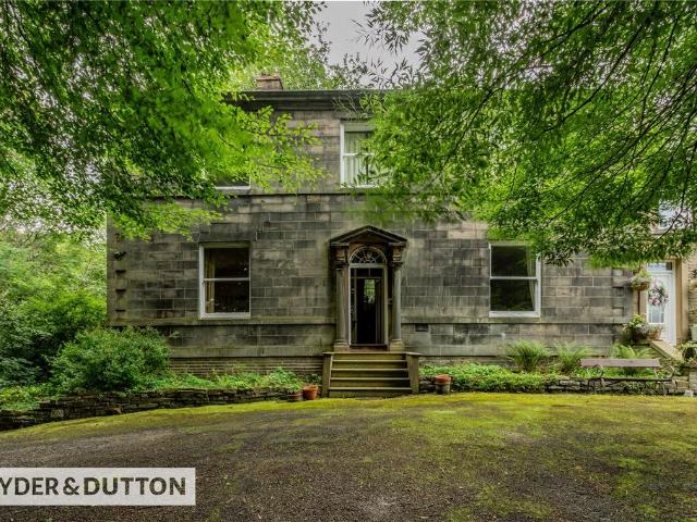 House for sale in Shaw and Crompton, Pendock