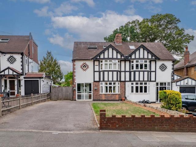 House for sale in London Borough of Bromley, Greater London