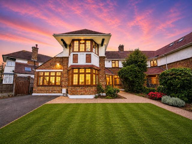 House for sale in Greater London