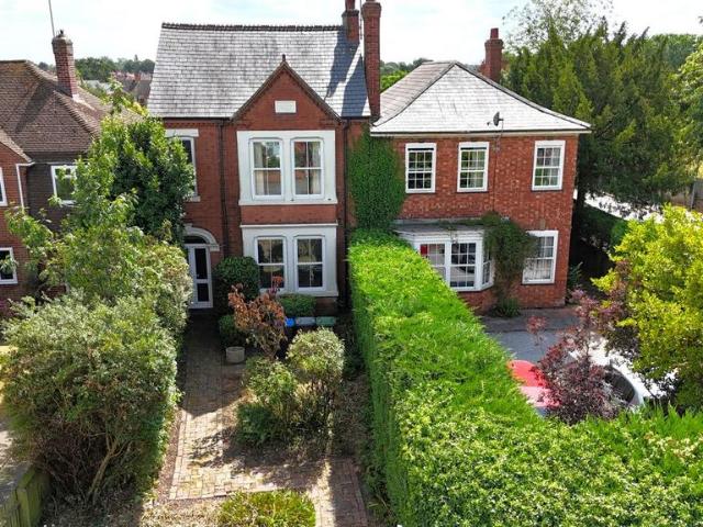 House for sale in Hillmorton Paddox, Rugby