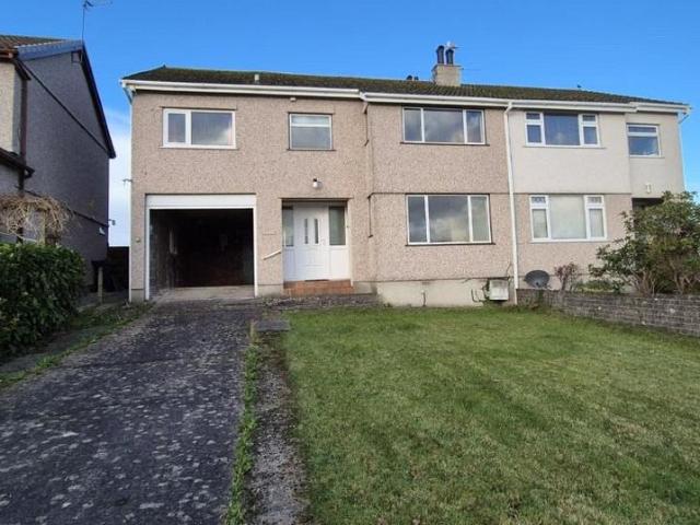 House for sale in Llanfair Pwllgwyngyll, Wales