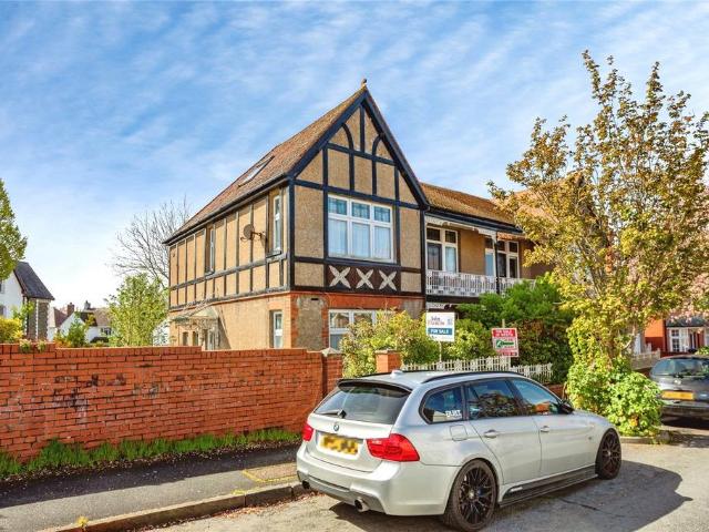 House for sale in Waun Fawr, Wales