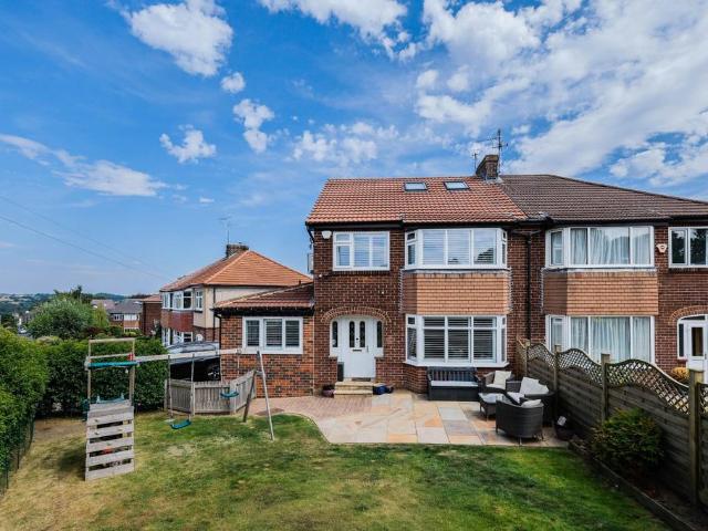 House for sale in Horsforth Vale, Calverley