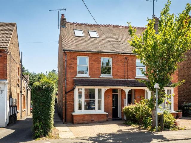 House for sale in Perryfields, West Sussex