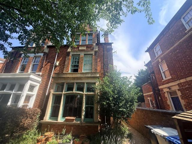 House for sale in Leisure Village, Kettering