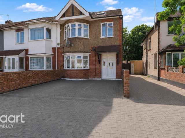 House for sale in Greater London
