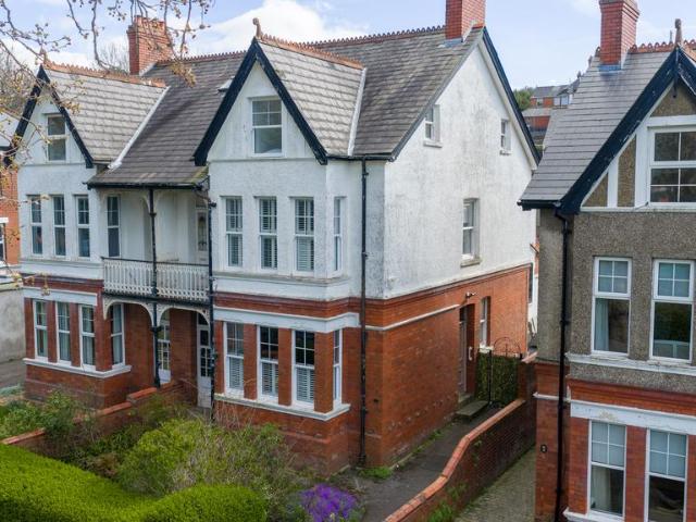 House for sale in The Knap, Barry