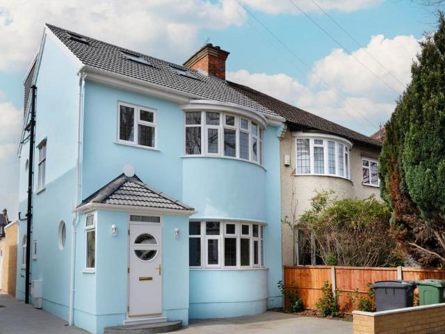 House for sale in New Malden, Greater London
