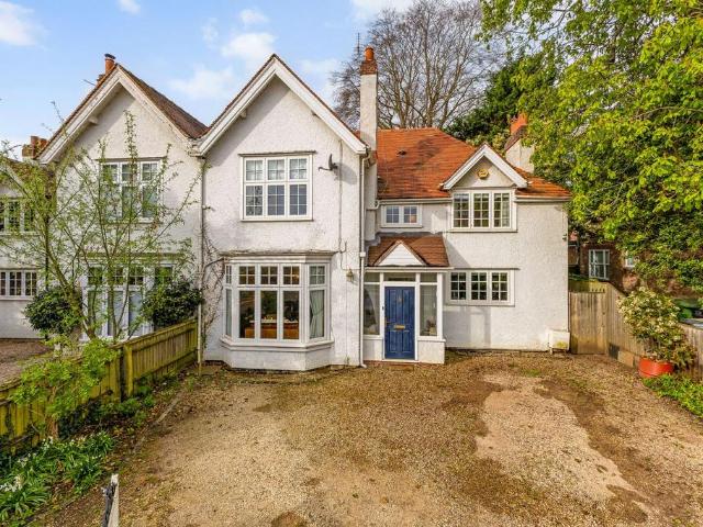 House for sale in The Slade, Oxfordshire