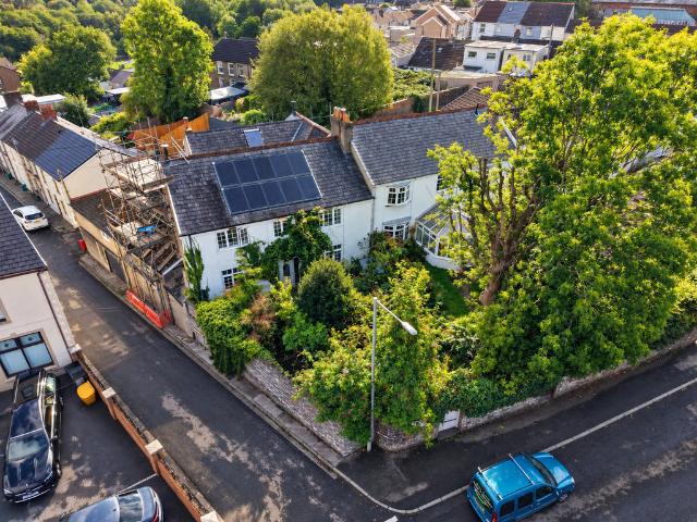House for sale in Robertstown, Trecynon