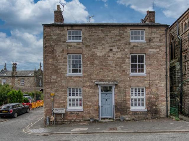 House for sale in Froggatt, East Midlands