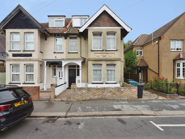 House for sale in Holywell Estate, Watford