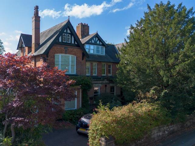 House for sale in Littleover, East Midlands