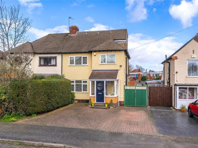 House for sale in Aldersley, West Midlands