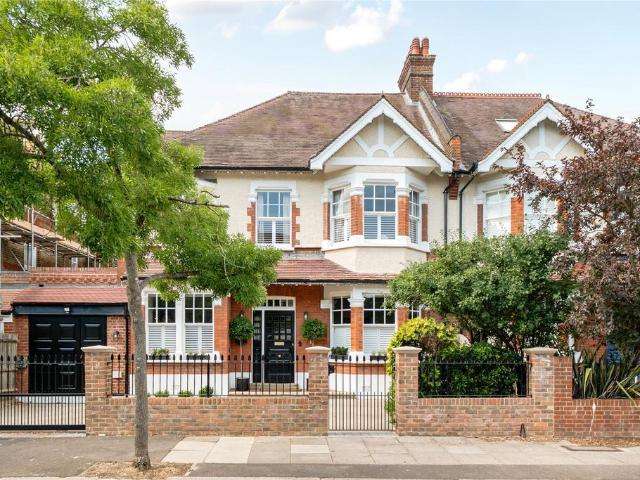 House for sale in Greater London