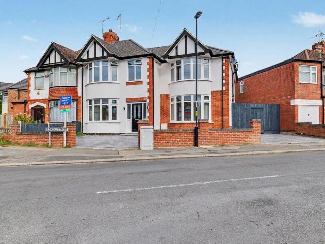 House for sale in Green Lane, Cheylesmore