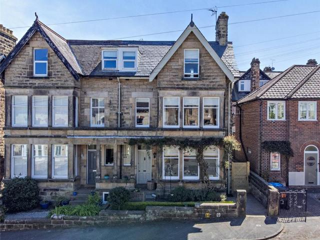 House for sale in Harlow, Harrogate