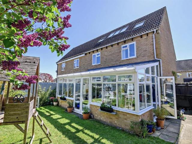 House for sale in Fossebridge, Gloucestershire