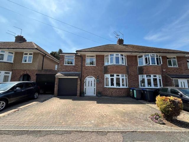 House for sale in Westone, Northampton