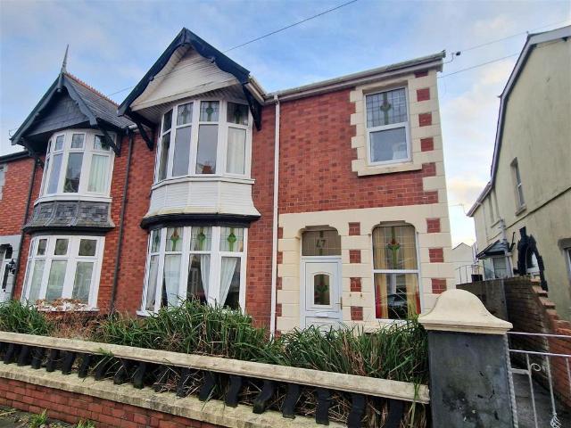 House for sale in Porthcawl, Nottage