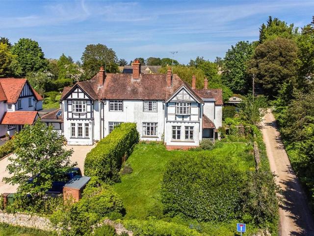House for sale in Crookhill, Worcestershire