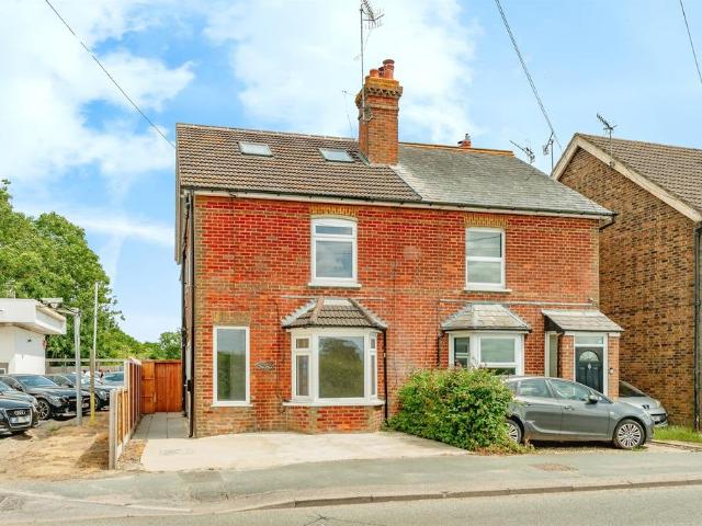 House for sale in Hillview, Surrey