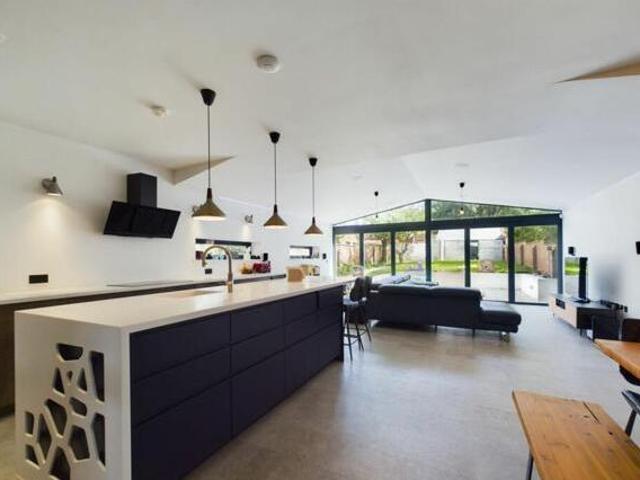 House for sale in Northampton, Northamptonshire