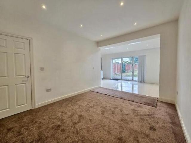 Farm for sale in Luton
