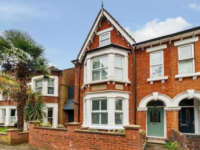 House for sale in Bedford