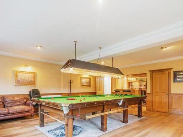 House for sale in Navestock Side, Essex