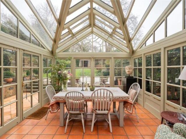 Farm for sale in Hampstead, Greater London