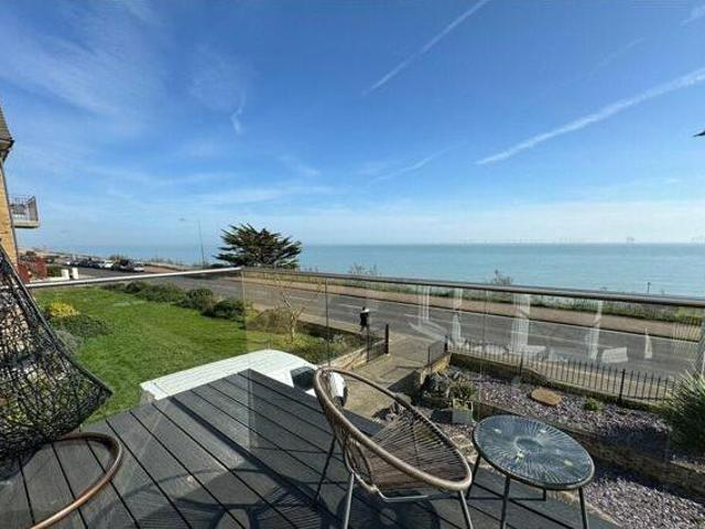 House for sale in Holland-on-Sea, Dale Hill