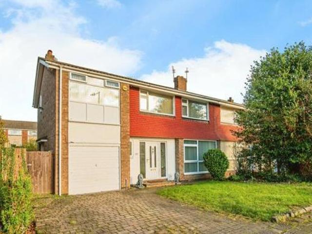 House for sale in Doncaster, South Yorkshire