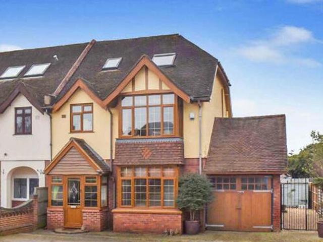 House for sale in Spring Vale, Hampshire
