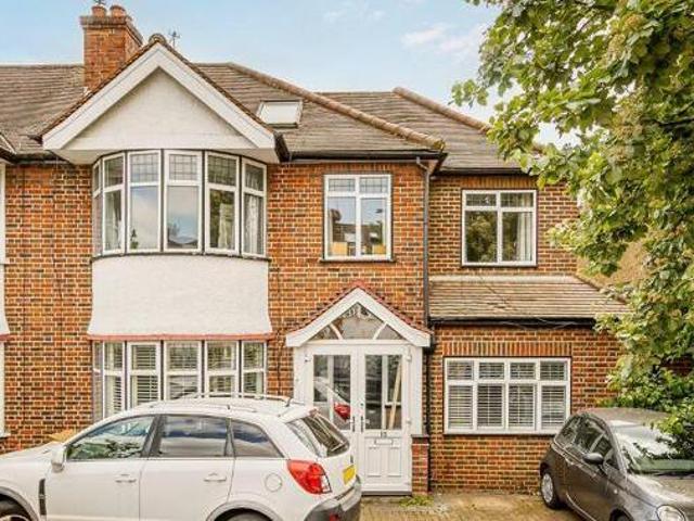 House for sale in Brentford End, Greater London