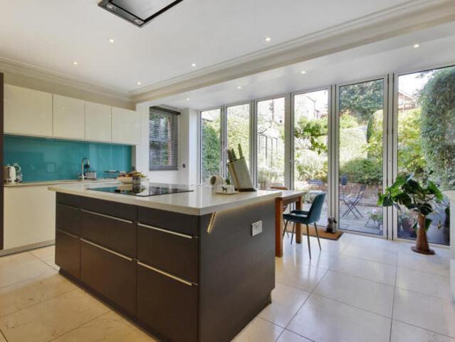 Farm for sale in Sandown Park, Kent