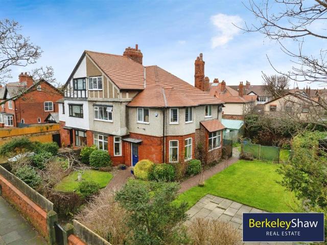 Farm for sale in Blundellsands
