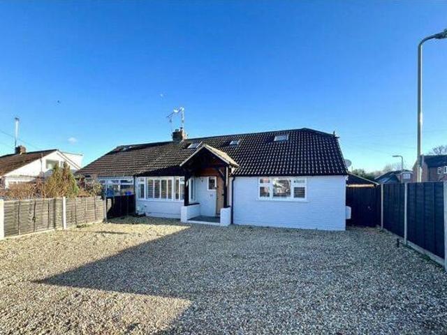 House for sale in Fleet, Hart