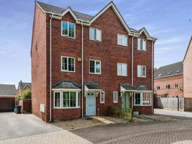 House for sale in Gloucester, Gloucestershire