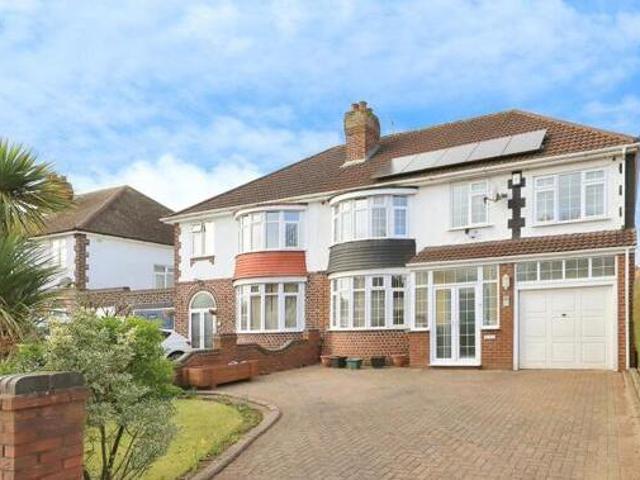 House for sale in Goldthorn Park, Wolverhampton