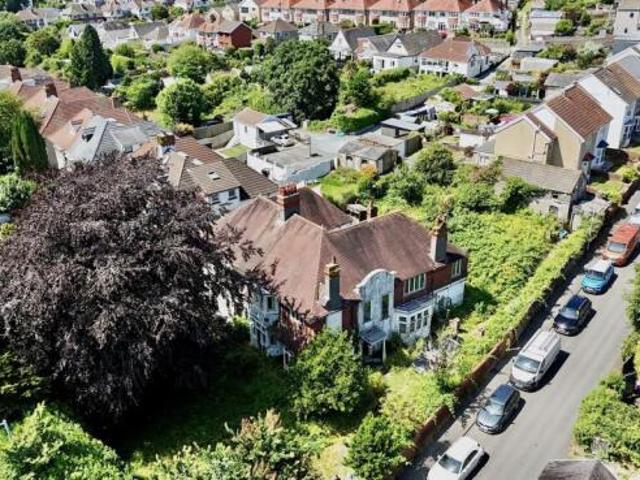 Farm for sale in Sketty, Wales