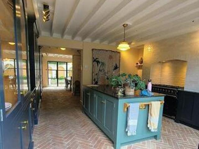 House for sale in Windmill Hill, Hamerton